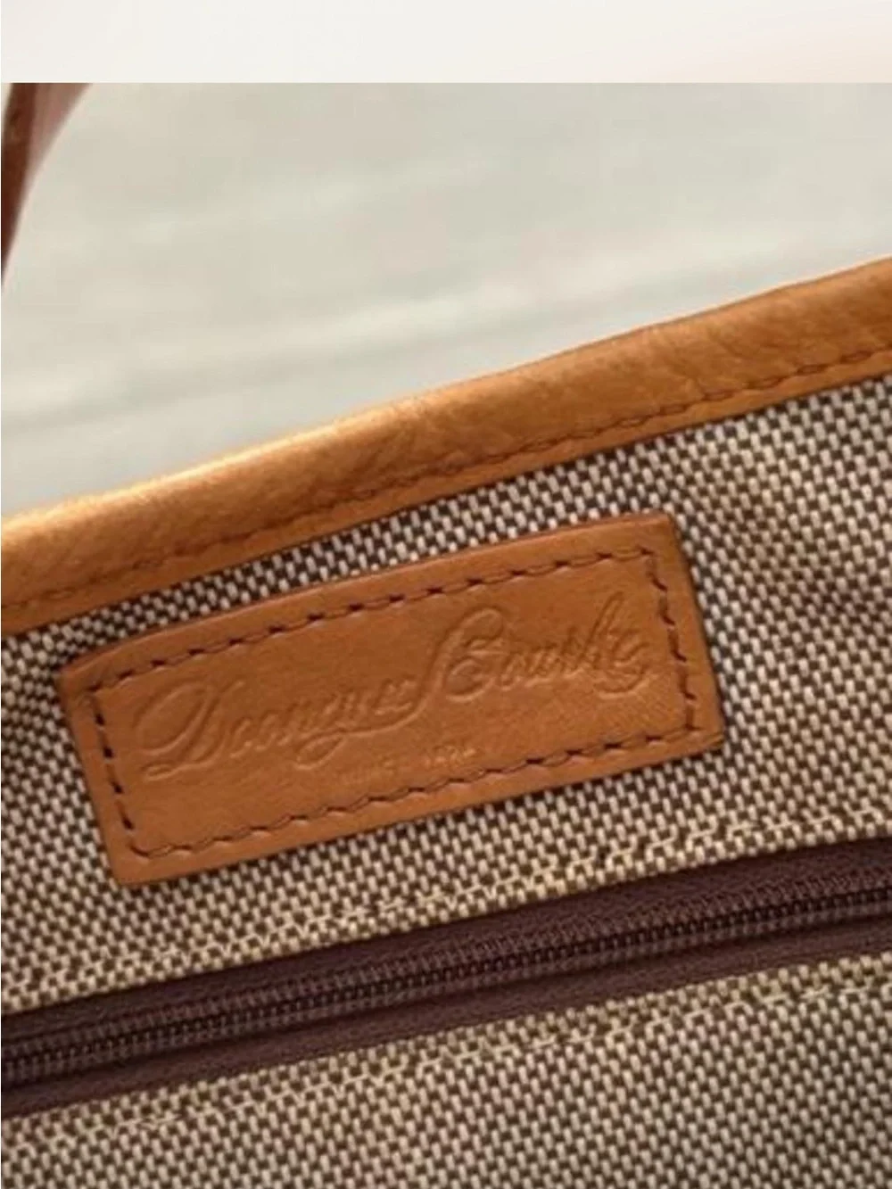 Dooey & Bourke Leather Shoulder Bag in Tan